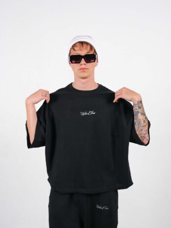 REMERA BOXY BLACK CLASS