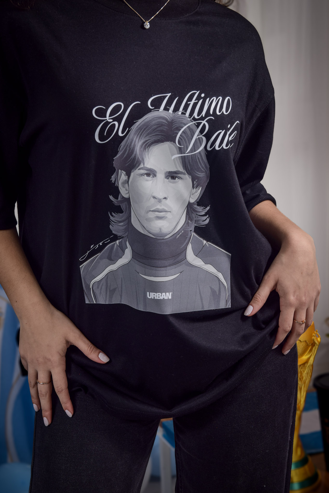 REMERA OVERSIZE - MESSI - BLACK - Imagen 4